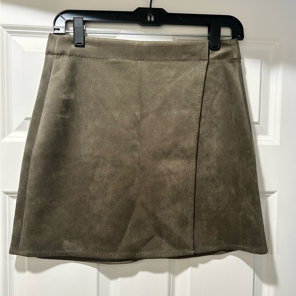 Max Studio Dresses & Skirts - Max Studio London 26”W Faux Suede Wrap Mini Skirt Army Green